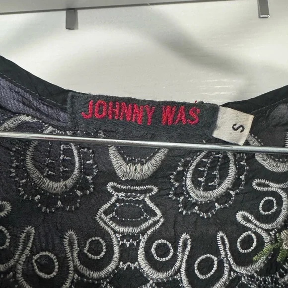 Johnny Was Black Tunic with Multicolor Floral Embroidery - Picture 3 of 8